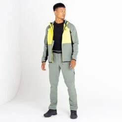 Dare 2b Tuned In Pro Pantalon De Marche Softshell Pour Homme - Vert -Regatta Boutique tuned in pro pantalon de marche softshell pour homme vert 3